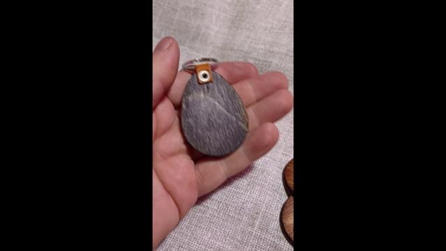деревянный брелок смотреть онлайн