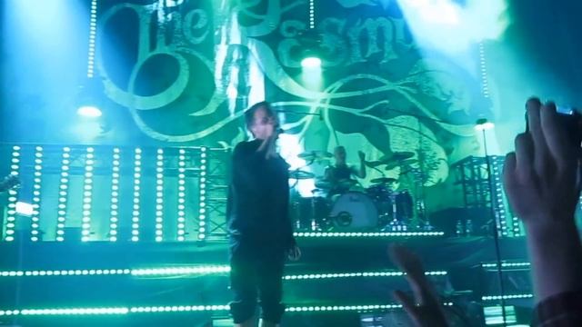 АРМИЯ САМОЛЕТИКОВ, КРУТЫЕ ФАНЫ И МИЛАХИ РАСМУС | THE RASMUS 3.03.2018 смотреть онлайн