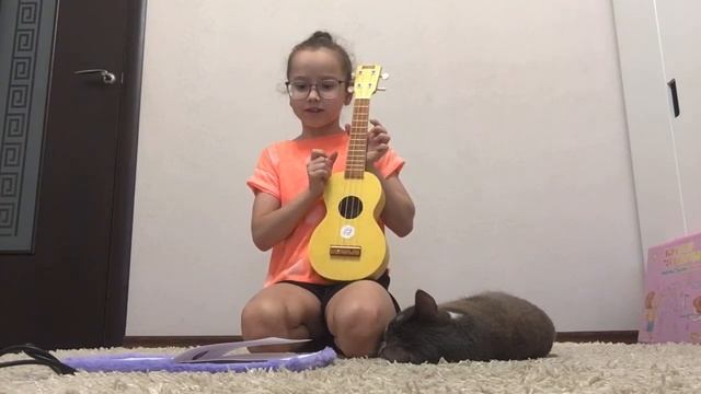 5 лёгких песен на укулеле на одной струне смотреть онлайн