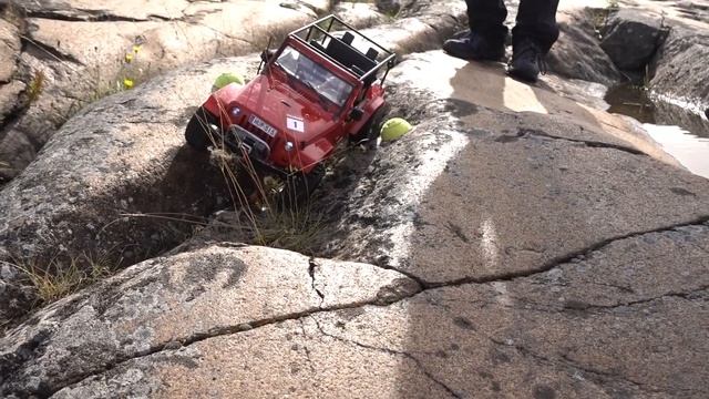 Finnish RC Crawling COMP Class1 Sorrca Toyota LC70 - Axial scx10.2 Jeep JK - Element Trailwalke смотреть онлайн