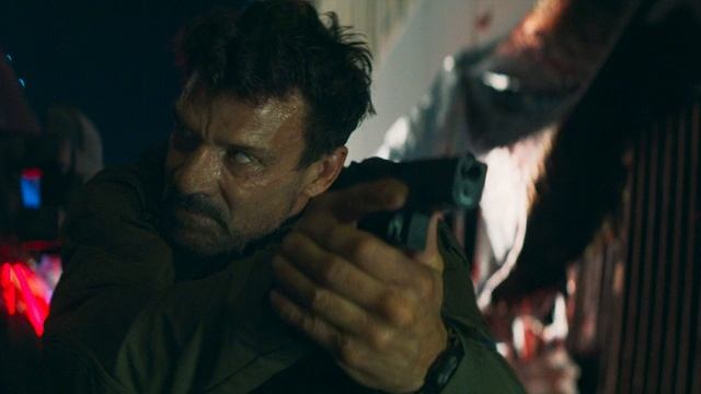 Другой мир: Год волка (2024) / Werewolves смотреть онлайн