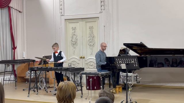 Александр Вихарев 1 класс Академический концерт в музыкальной школе 26.12.2023 смотреть онлайн