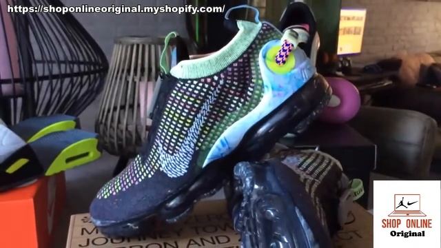 Air VaporMax 2020 FK Black White Barely Volt Atomic Pink CT1933 001 смотреть онлайн