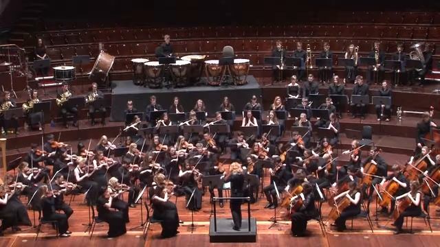 Edinburgh Youth Orchestra Tchaikovsky Romeo Juliet Fantasy Overture conducted by Sian Edwards onl смотреть онлайн