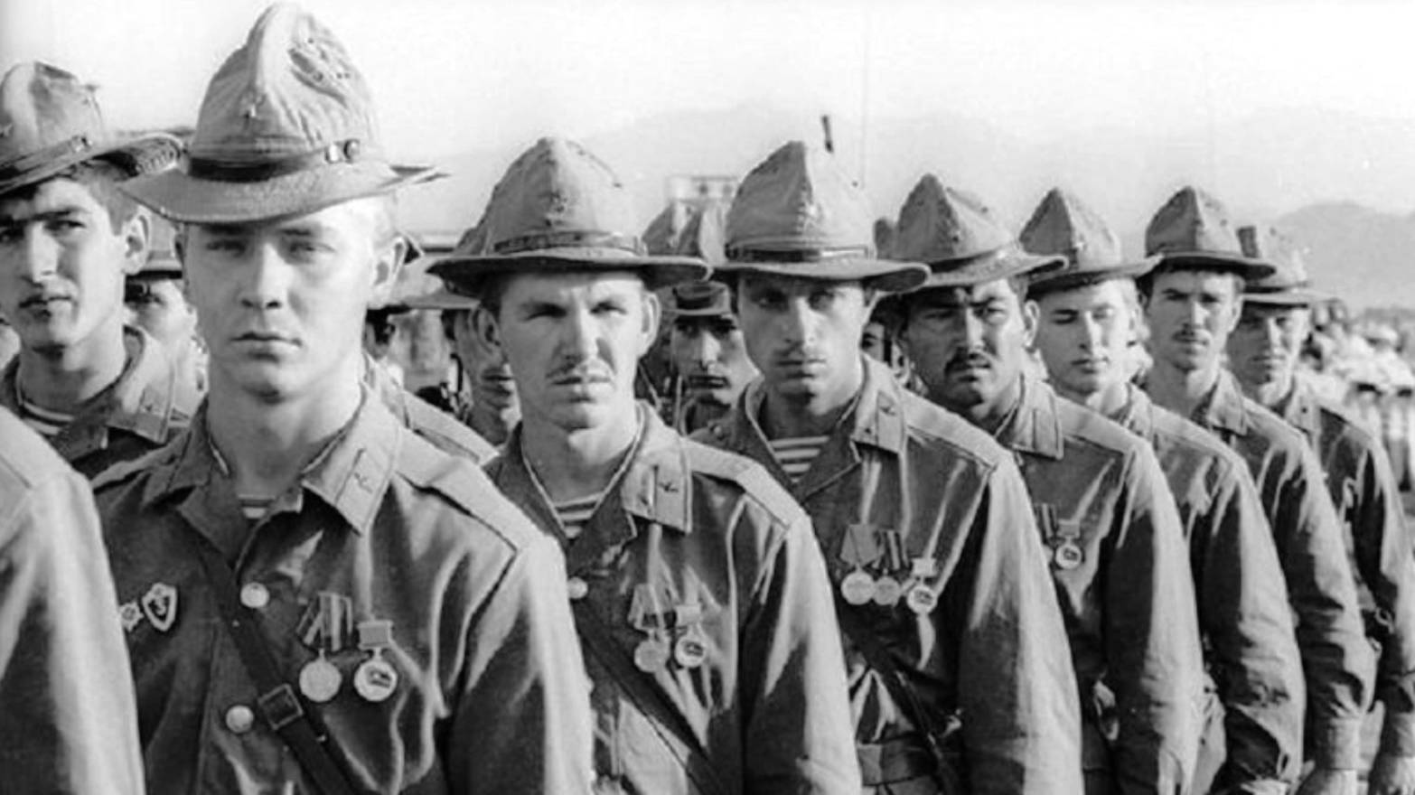 Дембеля СССР ч.2 Вывод войск из Афганистана смотреть онлайн