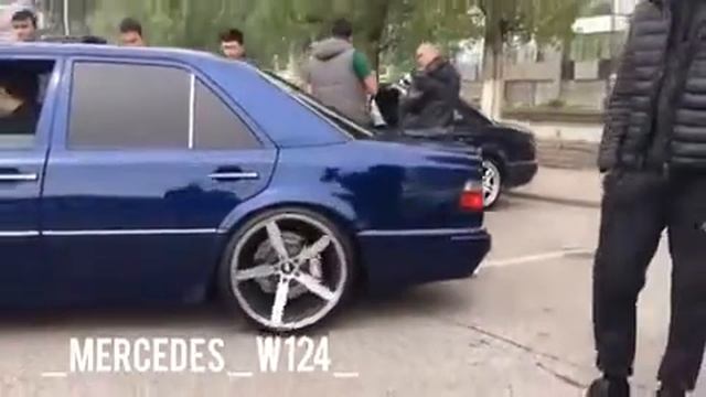 Mercedes-Benz w124 смотреть онлайн