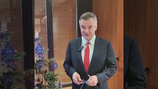 🎄 Заместители главы Минпромторга России исполнят детские мечты с «Ёлки желаний» смотреть онлайн