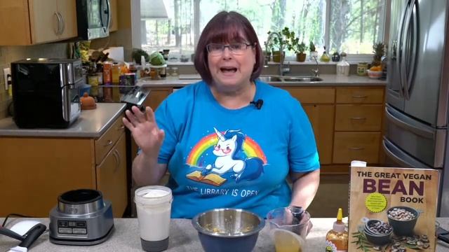 Too tired to cook? Chickpea Salad to the Rescue! смотреть онлайн