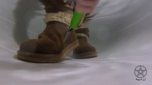 Ugg Water (Helga Li)