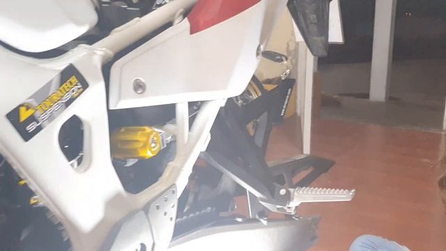 Honda Africa Twin Suspension Touratech