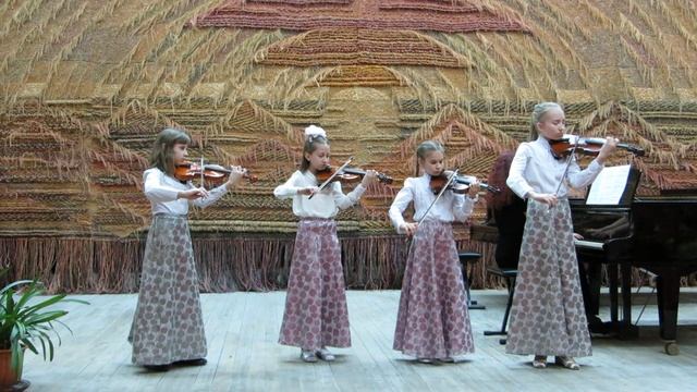 В.Соловьёв-Седой "Наш город". смотреть онлайн