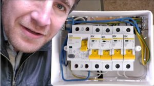 Строим времянку. Монтаж электрощита. Наружная разводка электричества. Откосы. Шпаклевка