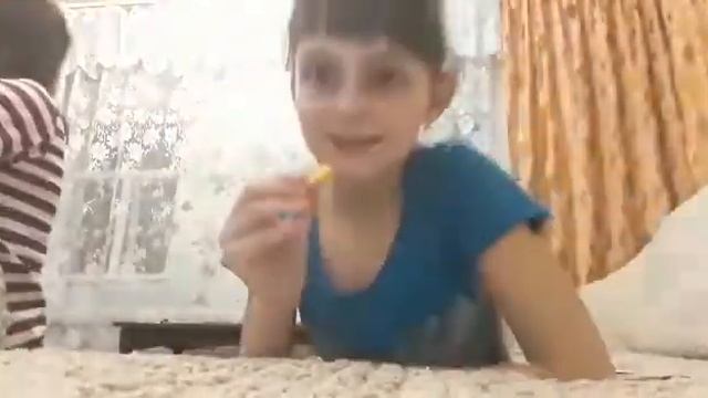 Кушаем противные лимоны смотреть онлайн