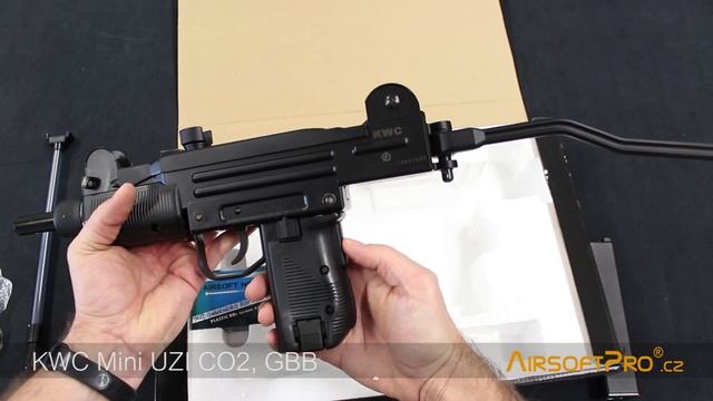 KWC Mini UZI CO2 Blowback submachine gun смотреть онлайн