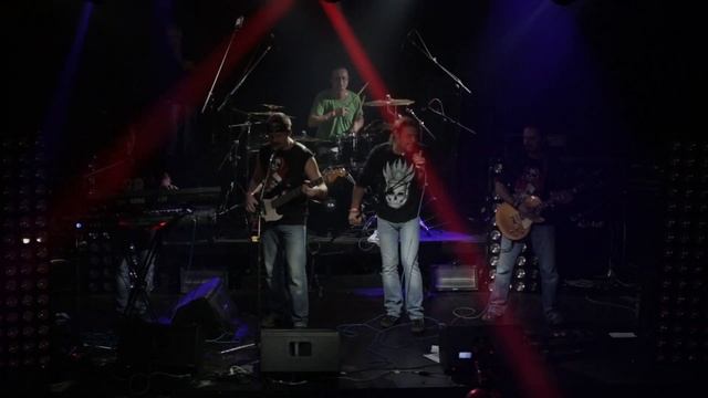 кавер рок группа - Nickelback- When we stand together смотреть онлайн