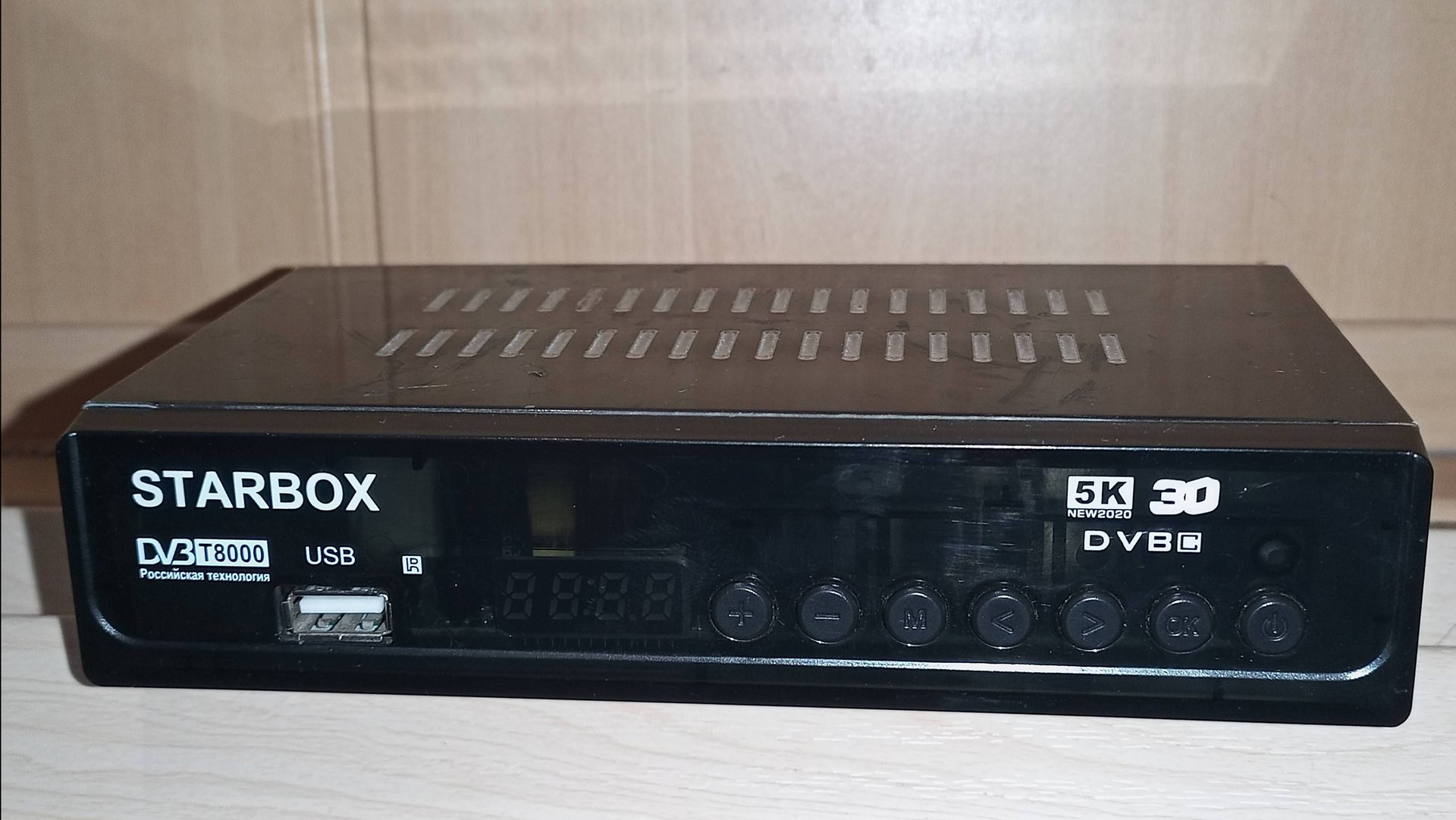 Ремонт ТВ приставки, замена всего 2 деталей и приставка заработала смотреть онлайн