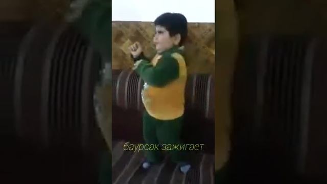 БАУРСАК ЗАЖИГАЕТ УОХОУ!!! смотреть онлайн