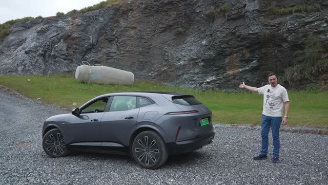 Как ЭТО СТОИТ В 1,5 раза ДЕШЕВЛЕ, чем Audi Q5 2,0? Космический AVATR 07 смотреть онлайн