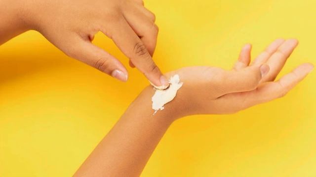 Spa Ceylon එකේ ඔයාව සුදු කරන්න පුළුවන් Day cream එක: The BEST Brightening Day cream смотреть онлайн