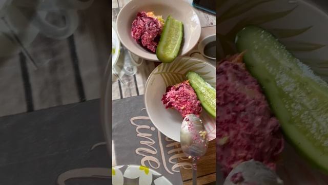 После прогулки вкусный обед смотреть онлайн