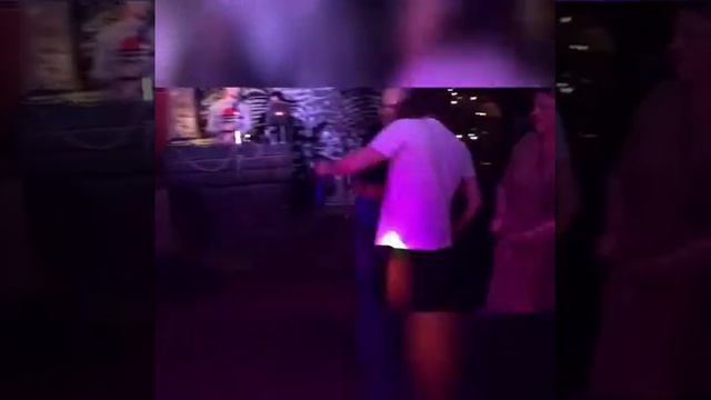 Надул и порвал грелку смотреть онлайн