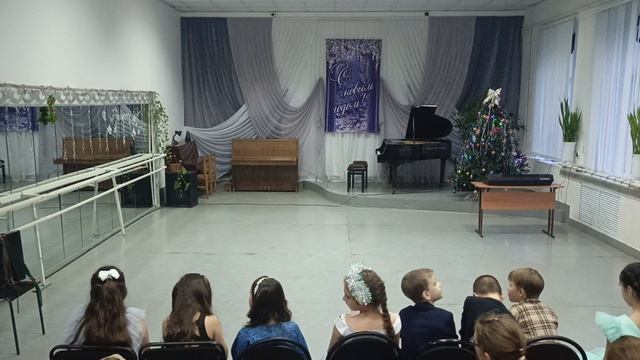 Новогодний концерт в Луковской детской школе искусств 27.12.2024 г.