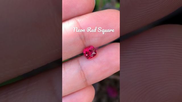Burma Neon Red Spinel (1.08ct) смотреть онлайн