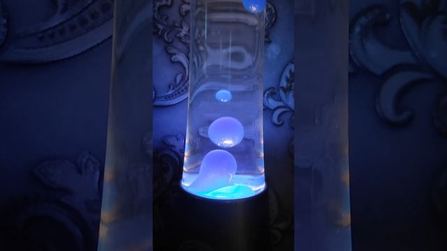 Лавовая лампа смотреть онлайн