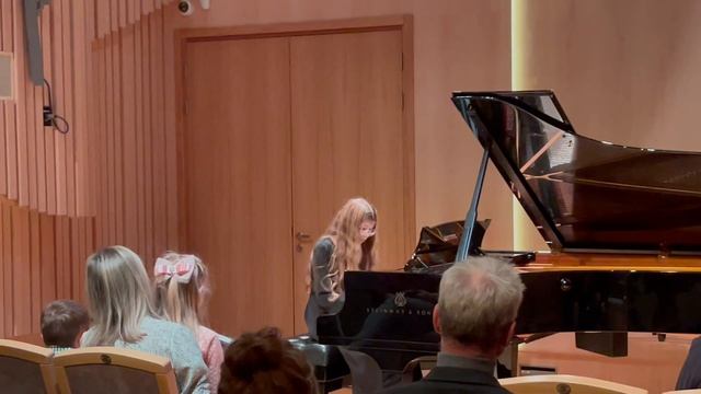 София Вихарева 7 класс. Мариинский театр. Зал Рахманинова. 21.12.2024. смотреть онлайн