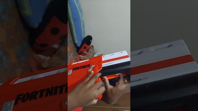 Nerf Gun How To Reload And Shoot