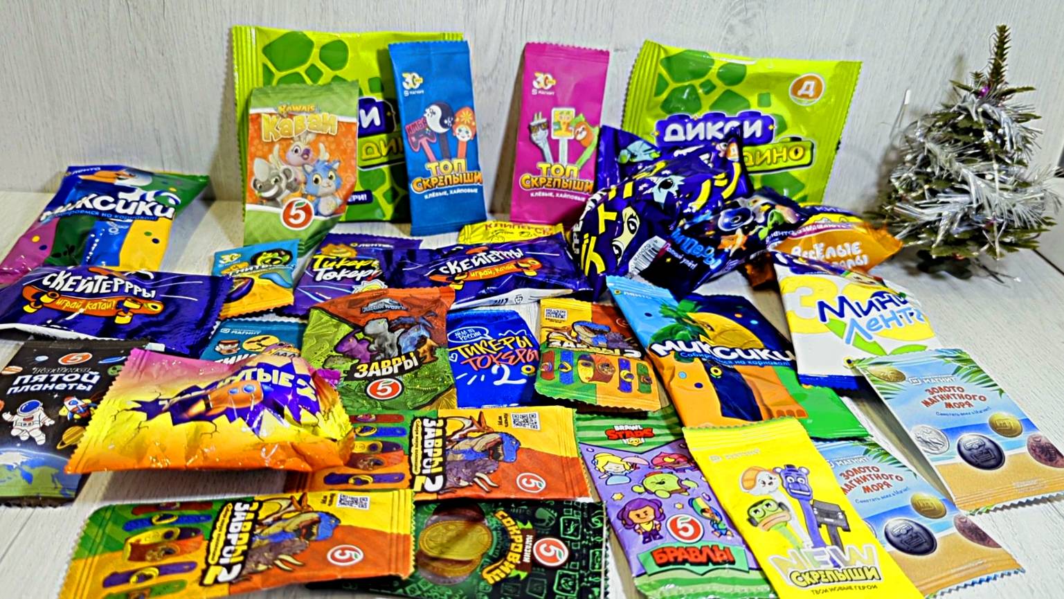 Новогодняя распаковка смотреть онлайн