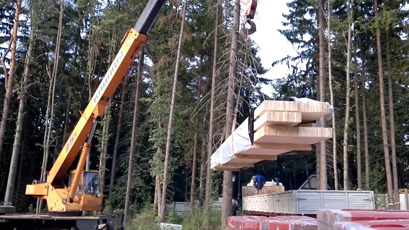 Разгрузка клееного Срочный заказ клееный брус (конструкционная балка) дбруса на обЪекте 10.09.2024.г