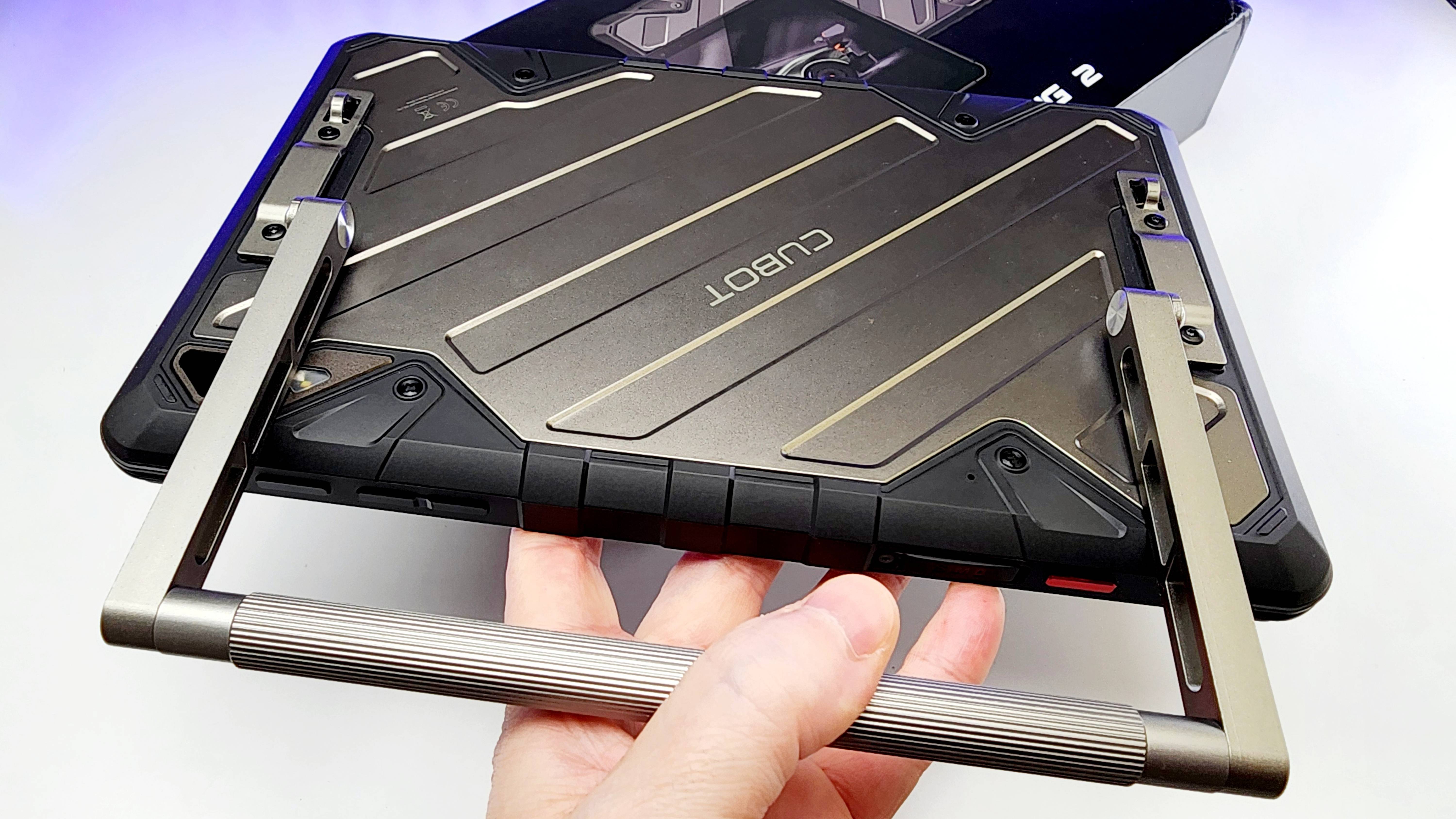 Xiaomi СЛИШКОМ ХЛИПКИЙ а Samsung ДОРОГО - Вот ТОП НОВИНКА с 265GB и IP68 🔥 Cubot TAB KINGKONG 2 смотреть онлайн