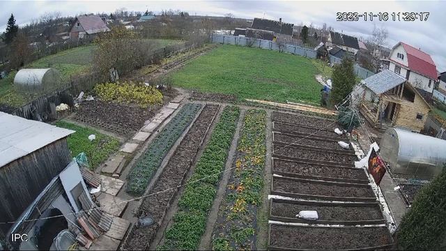 Как безопасно работать на высоте? Примерно вот так. смотреть онлайн