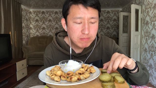 Мукбанг ЖАРЕННЫЕ ПЕЛЬМЕШКИ| MUKBANG DUMPLINGS EATING not Asmr смотреть онлайн