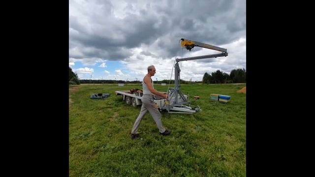 Обзор манипулятора или механизация погрузки ульев на прицеп. смотреть онлайн