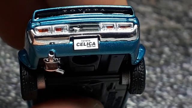 1/64 compare Toyota Celica TA22 by Inno64 vs Dydo смотреть онлайн