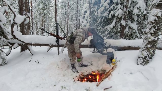 ОДИНОЧНЫЙ ПОХОД В ТАЙГУ. СТАРАЯ ИЗБУШКА СМОЛОКУРОВ. БЕССТРАШНЫЕ ГЛУХАРИ. НЕ ВЗЯЛ ЛЫЖИ И ПОЖАЛЕЛ. смотреть онлайн