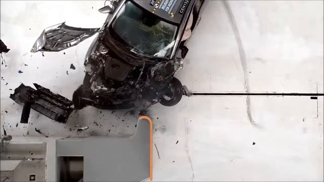 Scion iA - Crash Test смотреть онлайн