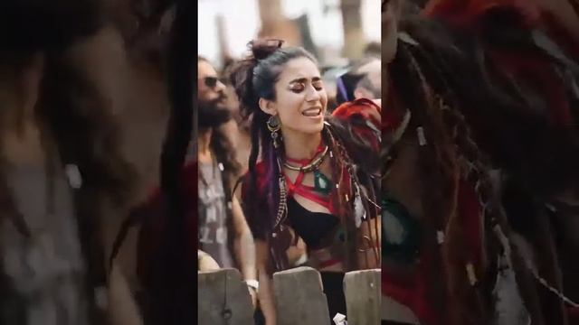 Girl Dancing with Passion
at Universo Paralello 2024 | Omiki na le (phaxe remix) смотреть онлайн