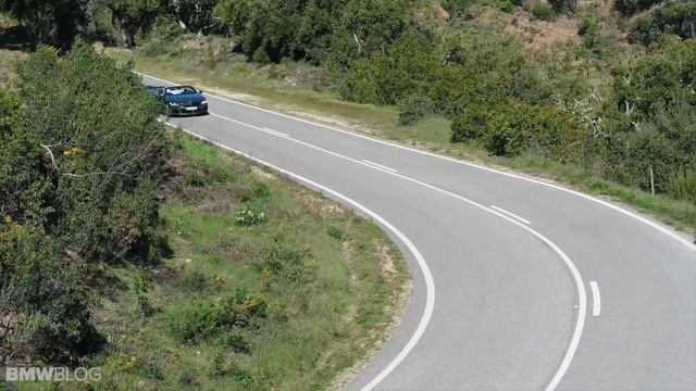 BMW M850i Convertible filmed by a drone смотреть онлайн