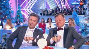 Новогодний голубой огонёк 2024 | Сергей Лазарев и Полина Гагарина - Две звезды