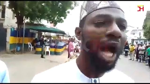 Protest at APC secretariate as APC unveiks Kashim Shettima as it's VP candidate смотреть онлайн