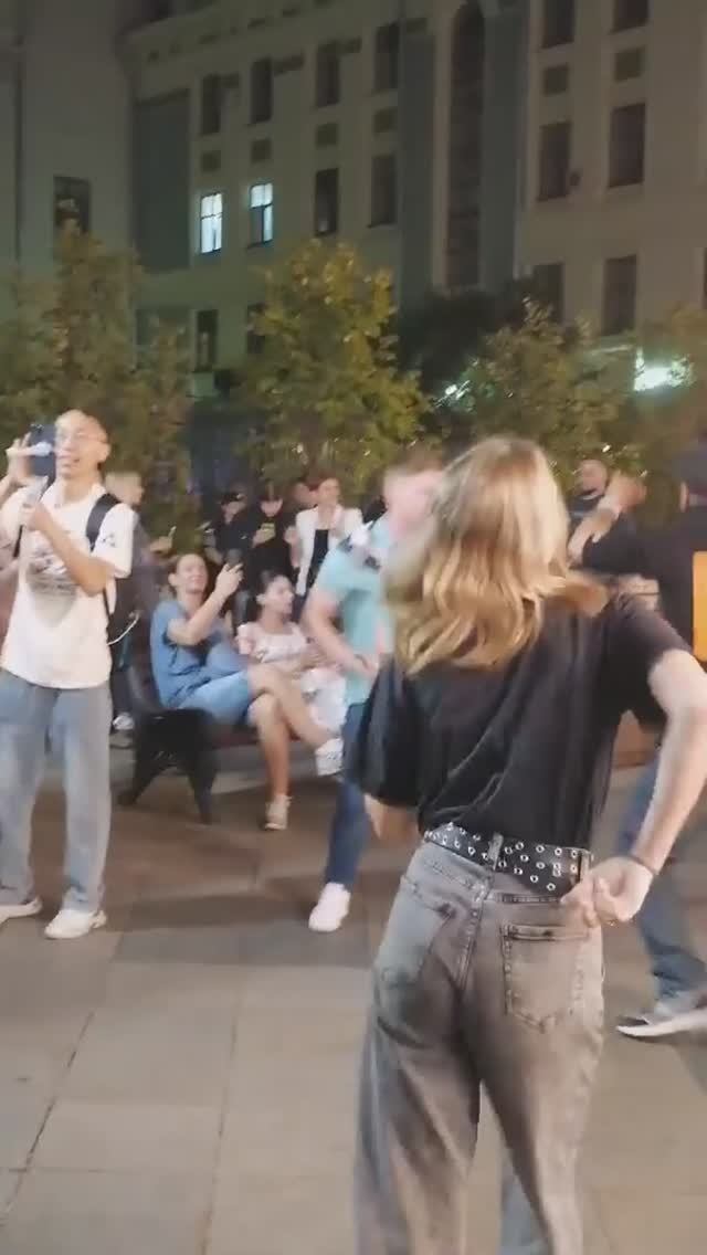 На Никольской смотреть онлайн