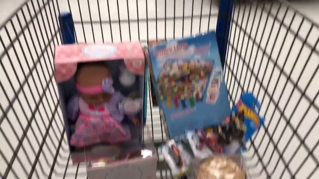 RAMEN NOODLE DATE + ALWAYS LEARNING SOMETHING | NEW VLOGMAS DAY 8 смотреть онлайн