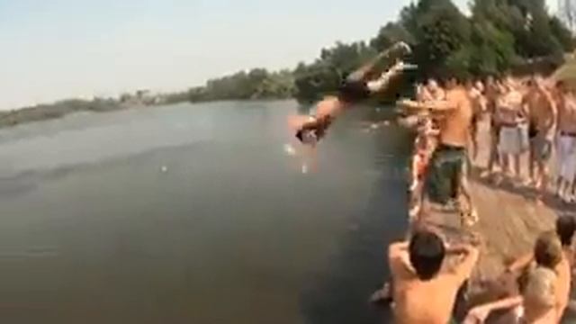 Прыжки в воду офигенно смотреть онлайн