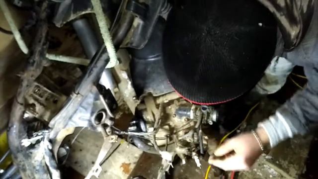 Знімаємо мотор Aprilia ralli 50 смотреть онлайн