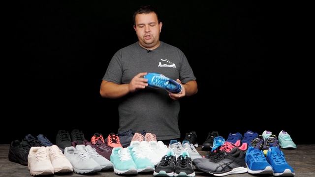 Поступлення кросівок Asics у магазин HomeStock м. Івано-Франківськ смотреть онлайн