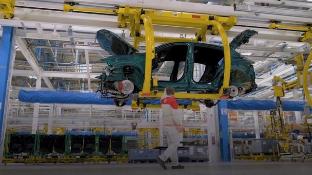 Alfa Romeo | Where passion is built | Pomigliano Plant | Hybrid Assembly Chain смотреть онлайн