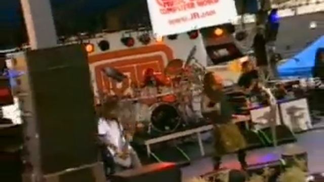 KoRn - 02 - Evolution (USA - 2007) смотреть онлайн